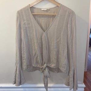 Off white flowy shirt
